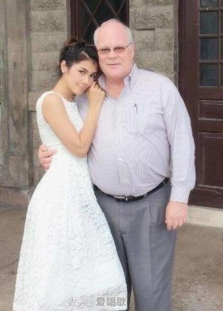 一个女人如果心里有一个男人，那她还能接受别的男人吗 - 爱唱歌