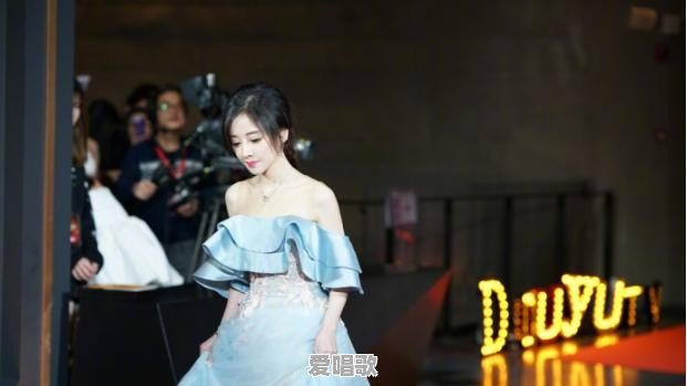 明星跟网红歌手 明星跟网红歌手 - 爱唱歌