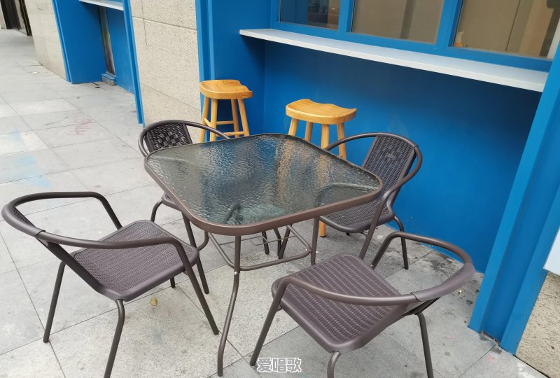 有没有哪首歌,让你听到一半,就会泪奔 有没有哪首歌,让你听到一半,就会泪奔 - 爱唱歌