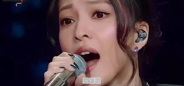 如何看待《歌手》中串讲歌手不被淘汰的情况 如何看待《歌手》中串讲歌手不被淘汰的情况 - 爱唱歌
