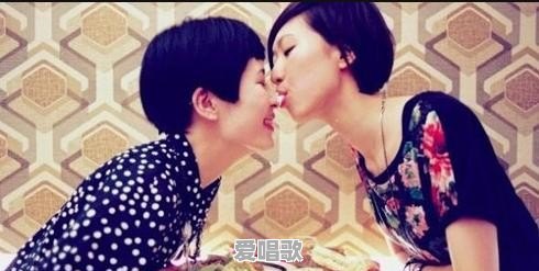 爱一个人,爱到骨子里,是什么感觉 爱一个人,爱到骨子里,是什么感觉 - 爱唱歌