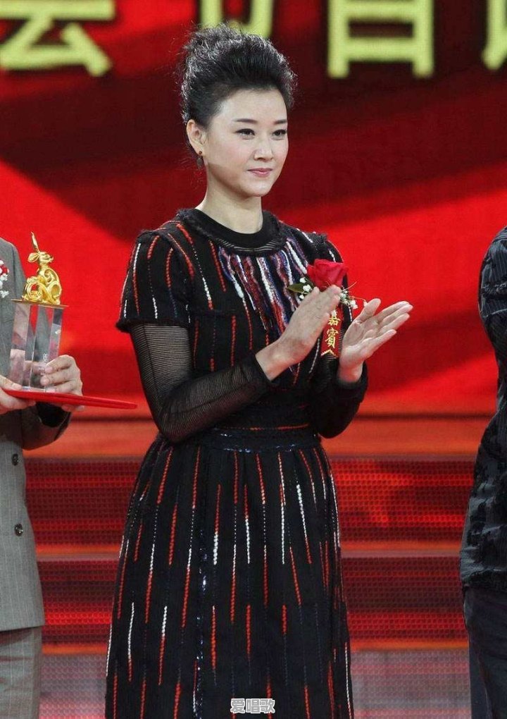 被马布里称为“比詹姆斯强太多，不是一个档次”的锡安-威廉姆斯到底是什么水平 - 爱唱歌