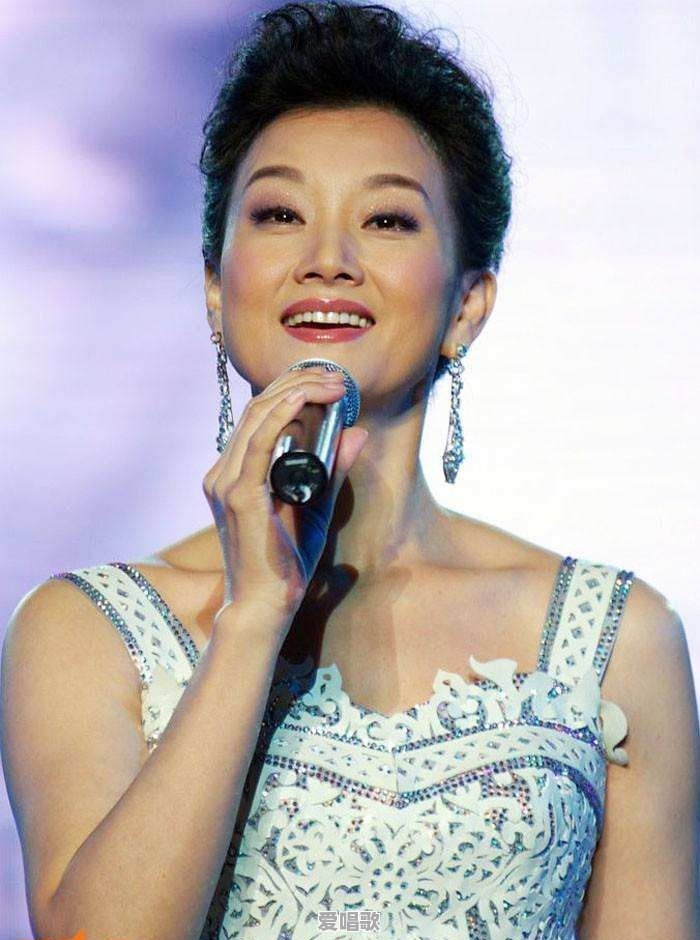 被马布里称为“比詹姆斯强太多，不是一个档次”的锡安-威廉姆斯到底是什么水平 - 爱唱歌