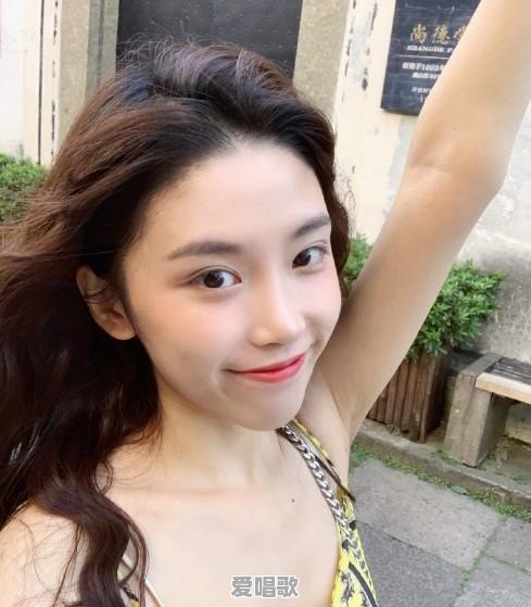 同样是COS不知火舞,腐团儿的样子让人心动,为什么冯提莫却让人无语 同样是COS不知火舞,腐团儿的样子让人心动,为什么冯提莫却让人无语 - 爱唱歌