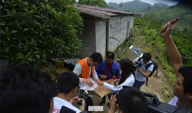 如何看待农民直播乡村生活成为“网红” 如何看待农民直播乡村生活成为“网红” - 爱唱歌