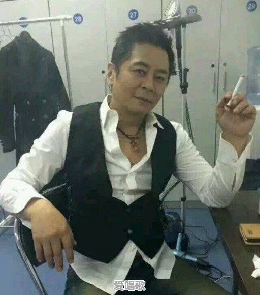 推荐一下你常听的十首华语和粤语歌 - 爱唱歌
