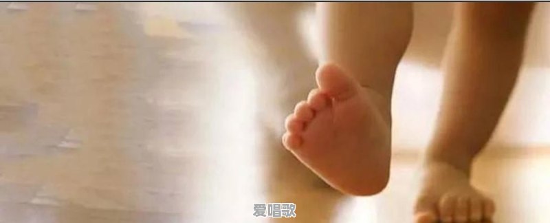 楼上租户家的孩子光脚在家乱跑,动静很大,上门沟通对方态度蛮横,该如何处理 楼上租户家的孩子光脚在家乱跑,动静很大,上门沟通对方态度蛮横,该如何处理 - 爱唱歌