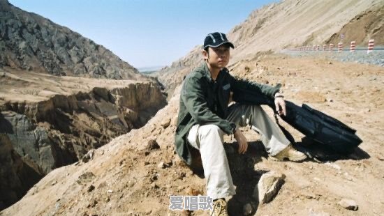 曾经的两大歌王,当年周杰伦与刀郎到底谁更胜一筹 曾经的两大歌王,当年周杰伦与刀郎到底谁更胜一筹 - 爱唱歌