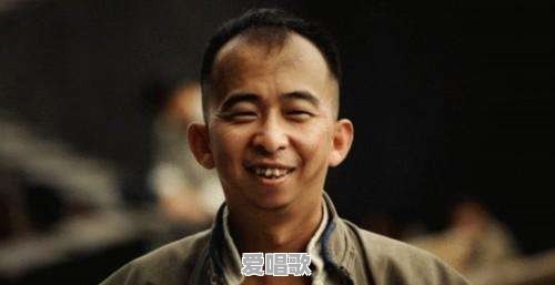 本人凸嘴,想拍成图二的特写美姿,摄影师的你应该怎么拍 本人凸嘴,想拍成图二的特写美姿,摄影师的你应该怎么拍 - 爱唱歌