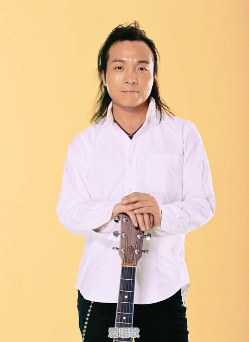 怎样评价郑钧的演唱水平 怎样评价郑钧的演唱水平 - 爱唱歌