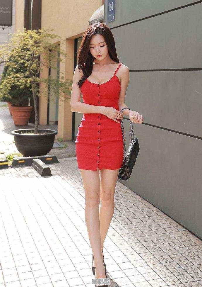 女生有多喜欢小吊带的裙子?淘宝上有推荐的吗 女生有多喜欢小吊带的裙子?淘宝上有推荐的吗 - 爱唱歌