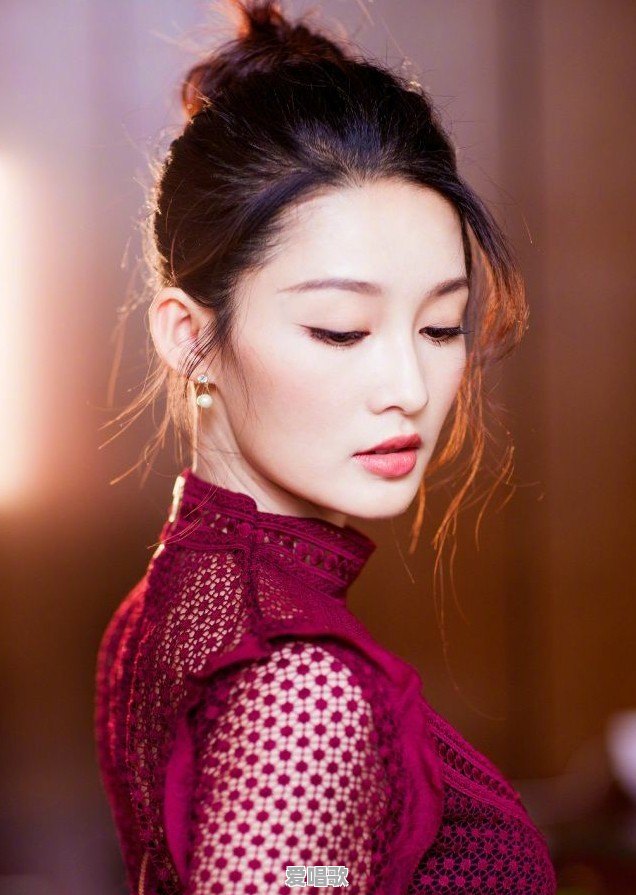 李佳琦为什么要对杨幂开黄腔？开黄腔有没有影响在你心中的形象 - 爱唱歌