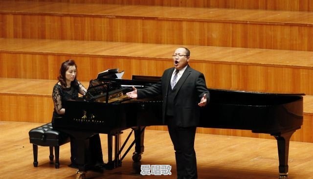 钢琴流行歌曲即兴伴奏有何技巧 - 爱唱歌
