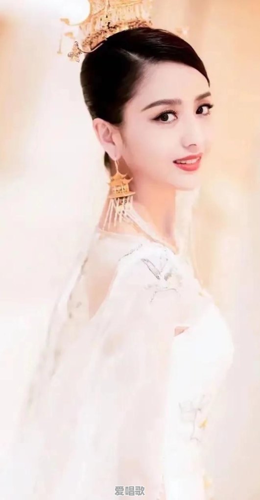 双世宠妃女主,新晋小花与大她9岁知名男明星分手,可惜吗 双世宠妃女主,新晋小花与大她9岁知名男明星分手,可惜吗 - 爱唱歌