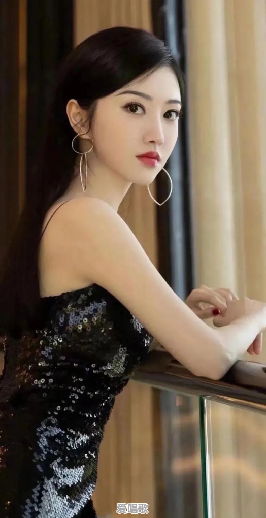 双世宠妃女主,新晋小花与大她9岁知名男明星分手,可惜吗 双世宠妃女主,新晋小花与大她9岁知名男明星分手,可惜吗 - 爱唱歌
