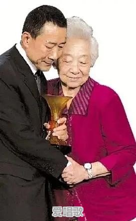 娱乐圈都有哪些明星是让你意想不到的亲戚关系 娱乐圈都有哪些明星是让你意想不到的亲戚关系 - 爱唱歌