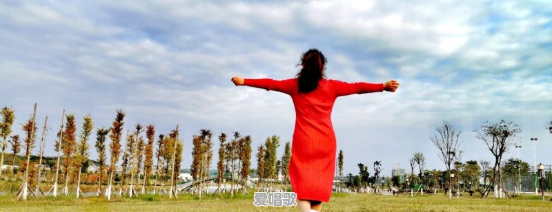 烫头染发流行音乐 烫头染发流行音乐 - 爱唱歌