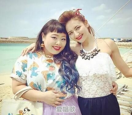 200斤胖妞征服日本时尚圈,渡辺直美有哪些穿衣哲学 200斤胖妞征服日本时尚圈,渡辺直美有哪些穿衣哲学 - 爱唱歌