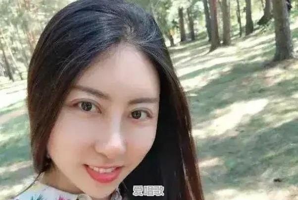 冯提莫“裹胸”上阵,“顶胯”舞身材尽显,粉丝:早这样还有腐团儿什么事,你怎么看 冯提莫“裹胸”上阵,“顶胯”舞身材尽显,粉丝:早这样还有腐团儿什么事,你怎么看 - 爱唱歌