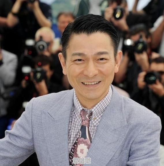 国内现当代文学作品从小说改编成电影，写毕业论文，有没有好的推荐 - 爱唱歌