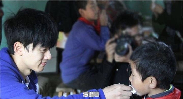 为什么总说张杰和他的音乐土？什么样的歌手、歌曲不土 - 爱唱歌