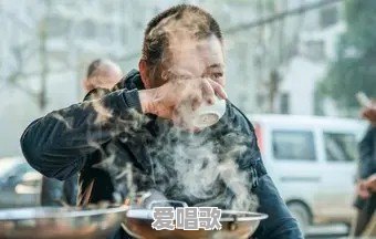 真正的“酒鬼”是什么样子的 - 爱唱歌