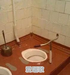 在厕所可以拍出什么搞笑视频 在厕所可以拍出什么搞笑视频 - 爱唱歌