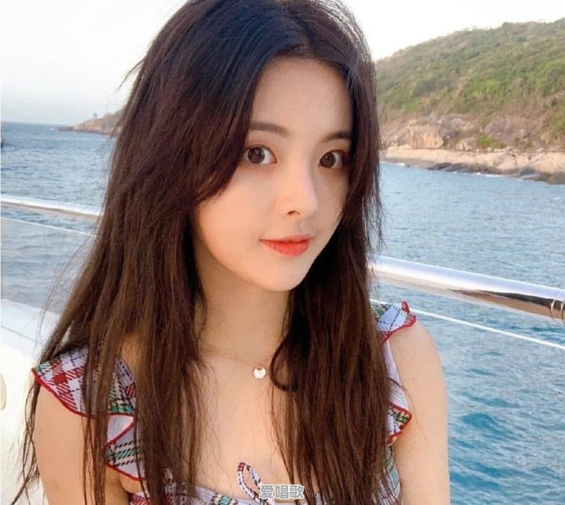 为什么农村忽然冒出很多村花孝女且白白净净？农村条件这么好了吗 - 爱唱歌