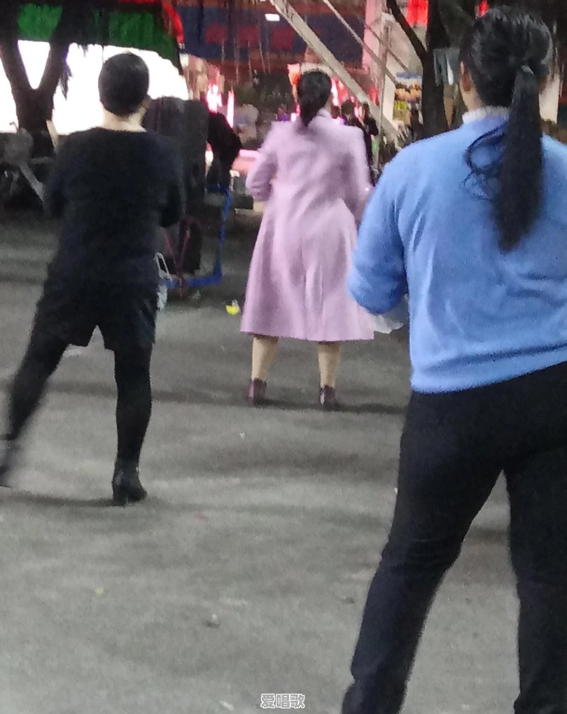 适合企业年会场合唱的歌曲都有什么呀?要欢快点的 适合企业年会场合唱的歌曲都有什么呀?要欢快点的 - 爱唱歌