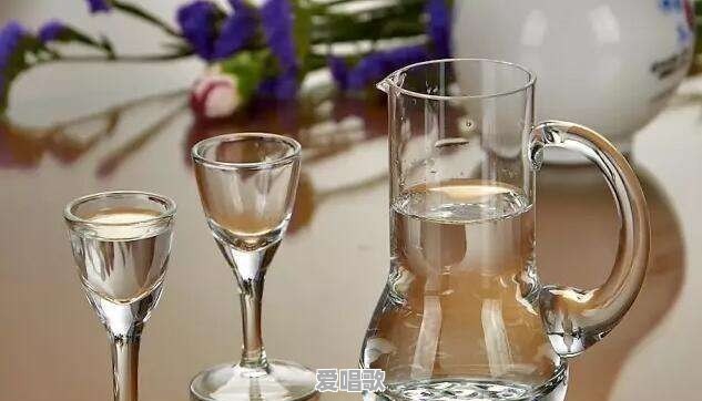 50度以上的白酒都是粮食酒吗，50度以下的酒都是勾兑酒吗？为什么 - 爱唱歌