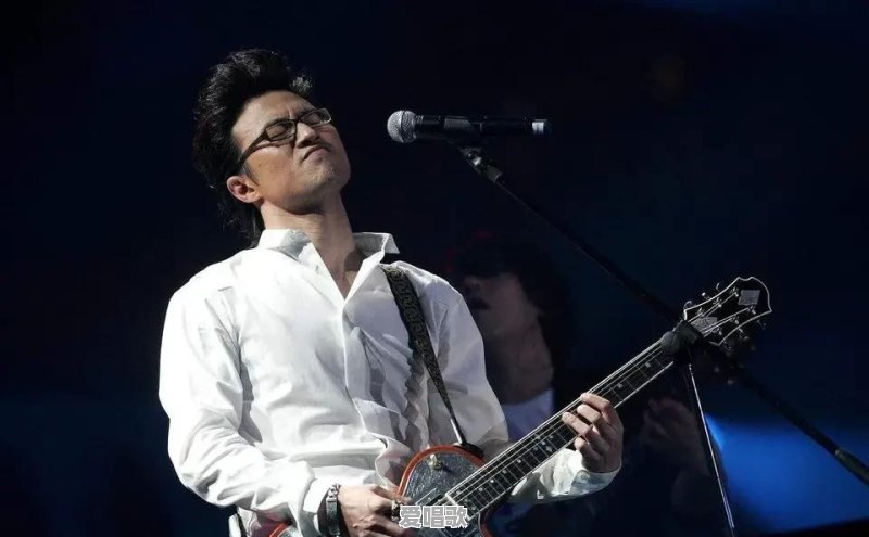 敢问当今天下写诗还能否出名 敢问当今天下写诗还能否出名 - 爱唱歌