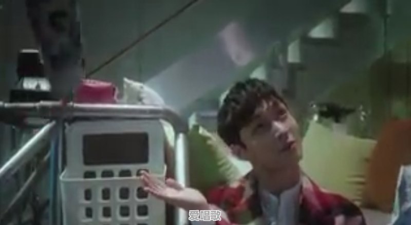 敢问当今天下写诗还能否出名 敢问当今天下写诗还能否出名 - 爱唱歌