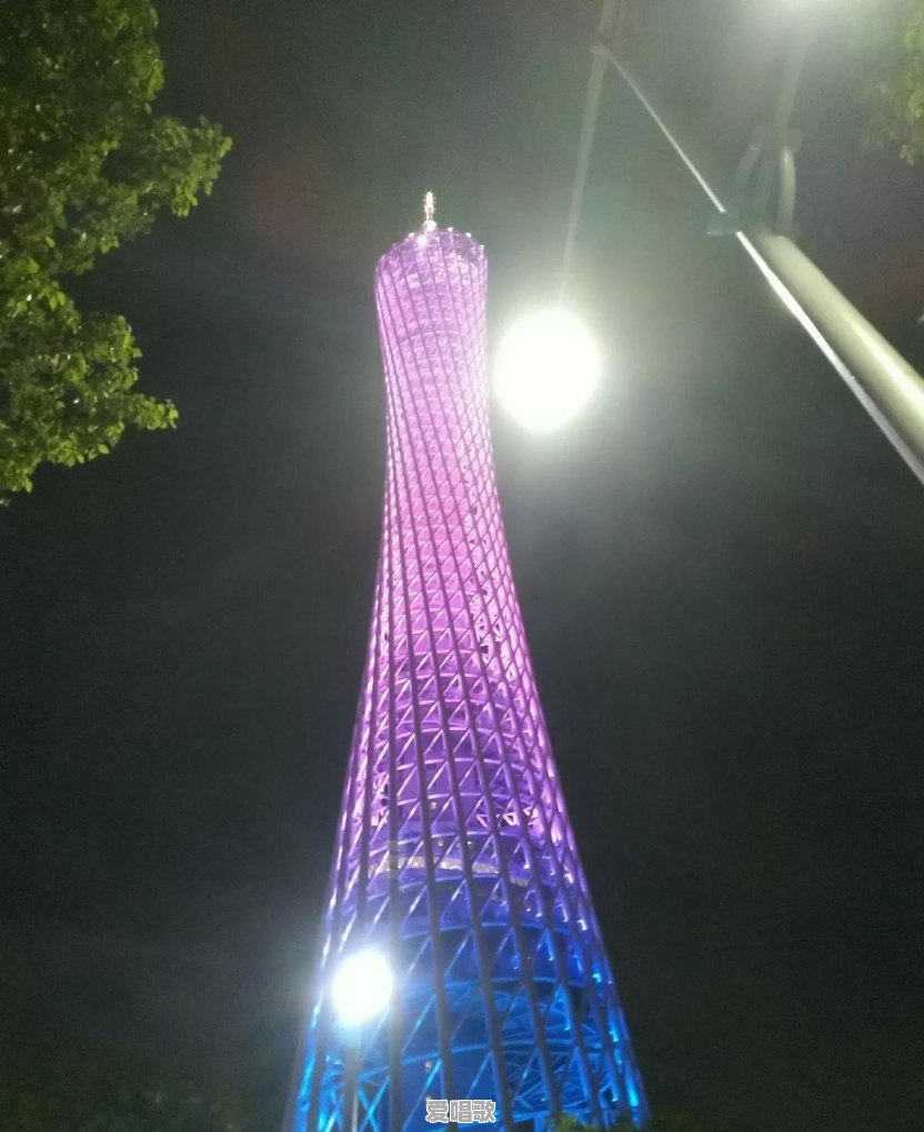 利奇马台风来袭，今晚宅在家里你会看哪部电影 - 爱唱歌