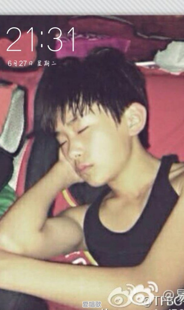 《夏至未至》白敬亭腹肌亮了,娱乐圈还有哪些小哥哥穿衣显瘦脱衣有肉 《夏至未至》白敬亭腹肌亮了,娱乐圈还有哪些小哥哥穿衣显瘦脱衣有肉 - 爱唱歌