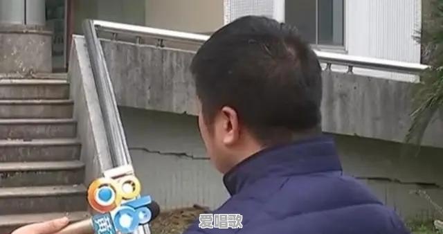 浙江宁波男子看直播打赏百万,导致卖车卖房妻离子散,希望主播和平台退款,怎么评价 浙江宁波男子看直播打赏百万,导致卖车卖房妻离子散,希望主播和平台退款,怎么评价 - 爱唱歌