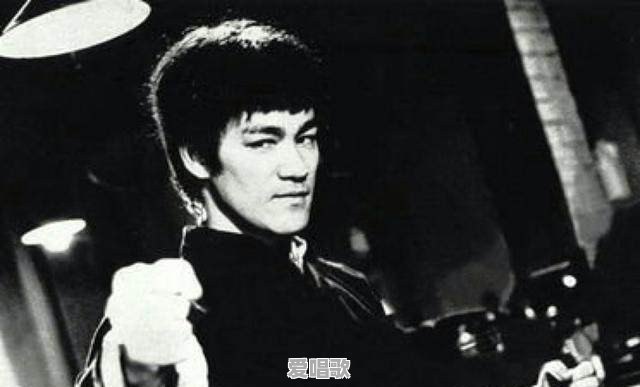 李小龙在中国人人皆知吗?处于什么样的地位呢 李小龙在中国人人皆知吗?处于什么样的地位呢 - 爱唱歌