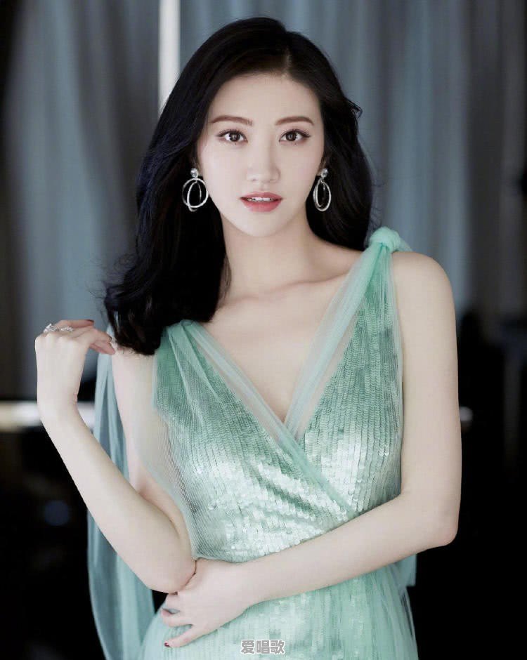 中国娱乐影视圈“大佬级”的人物有哪些 中国娱乐影视圈“大佬级”的人物有哪些 - 爱唱歌
