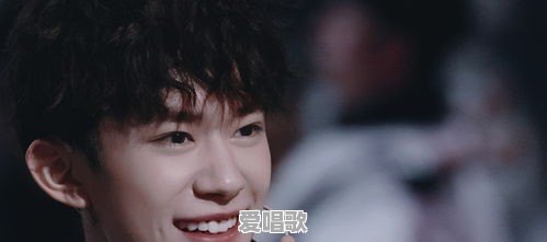 当一个人感觉到孤独的时候,你会做什么 当一个人感觉到孤独的时候,你会做什么 - 爱唱歌