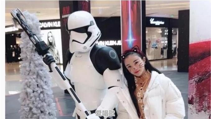 合肥95后妹子苏州走红,人称“卖鱼西施”,这样的网红你怎么看 合肥95后妹子苏州走红,人称“卖鱼西施”,这样的网红你怎么看 - 爱唱歌