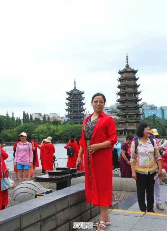 请问跳广场舞能减肥吗 - 爱唱歌