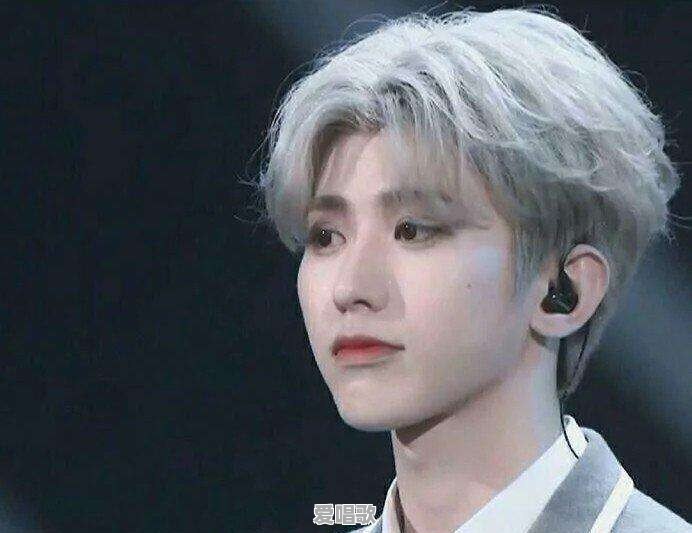 怎么评价蔡徐坤的新歌《情人》 怎么评价蔡徐坤的新歌《情人》 - 爱唱歌