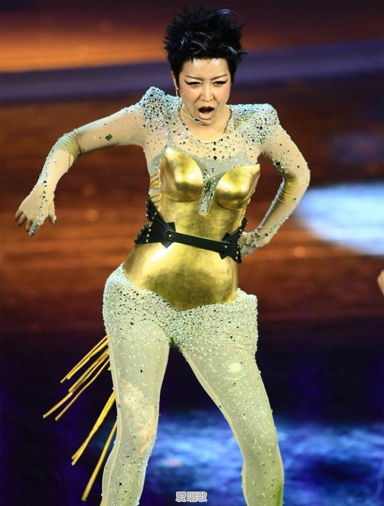 前几年特红的歌星孙悦哪去了?现在干什么了 前几年特红的歌星孙悦哪去了?现在干什么了 - 爱唱歌