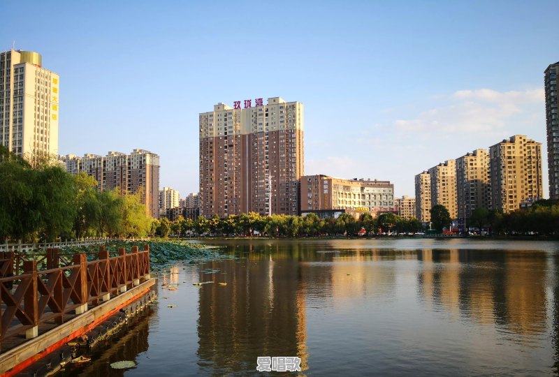 在你们家乡,“炫耀”用方言怎么说 在你们家乡,“炫耀”用方言怎么说 - 爱唱歌