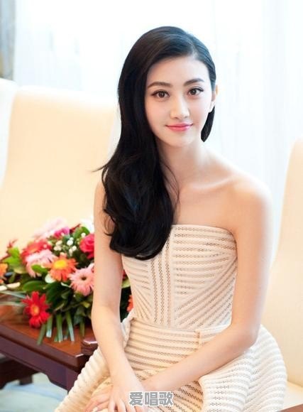 景甜和刘涛长相都很甜美，谁更有味道 - 爱唱歌