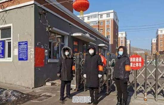你的室友哪一刻恶心到了你 - 爱唱歌