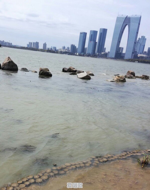 凡是结婚的两口子拌嘴是常态,不拌嘴的那才稀奇呢,你觉得如何 凡是结婚的两口子拌嘴是常态,不拌嘴的那才稀奇呢,你觉得如何 - 爱唱歌