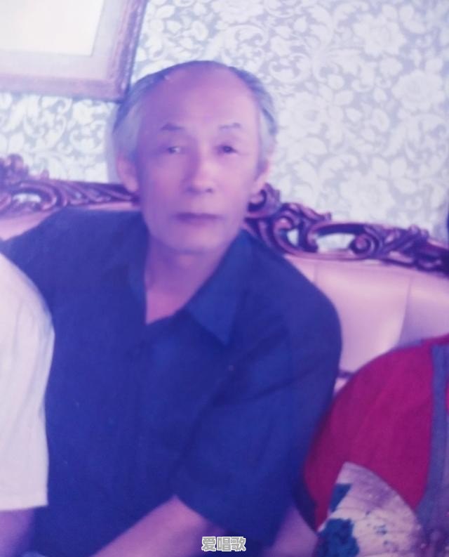 爸爸给孩子洗澡,合适吗 爸爸给孩子洗澡,合适吗 - 爱唱歌