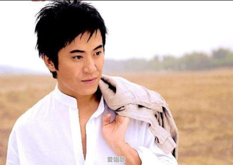 《晚秋》歌曲女声版是谁唱的?为什么感觉比毛宁唱得好听 《晚秋》歌曲女声版是谁唱的?为什么感觉比毛宁唱得好听 - 爱唱歌
