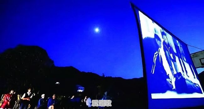 有没有哪些当时火到不行现在压根没人记得的梗或段子 - 爱唱歌