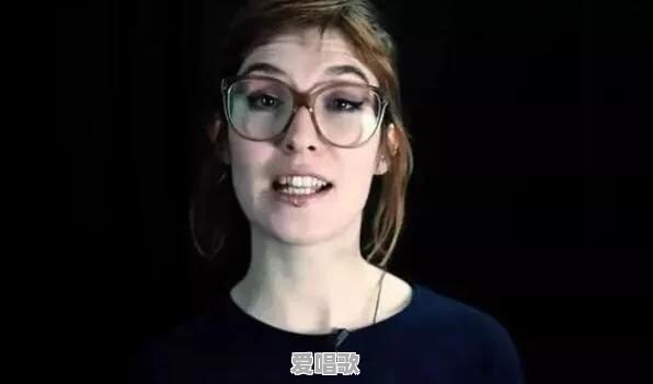 挑战病毒的歪果仁网红主持人现在怎么样了 - 爱唱歌
